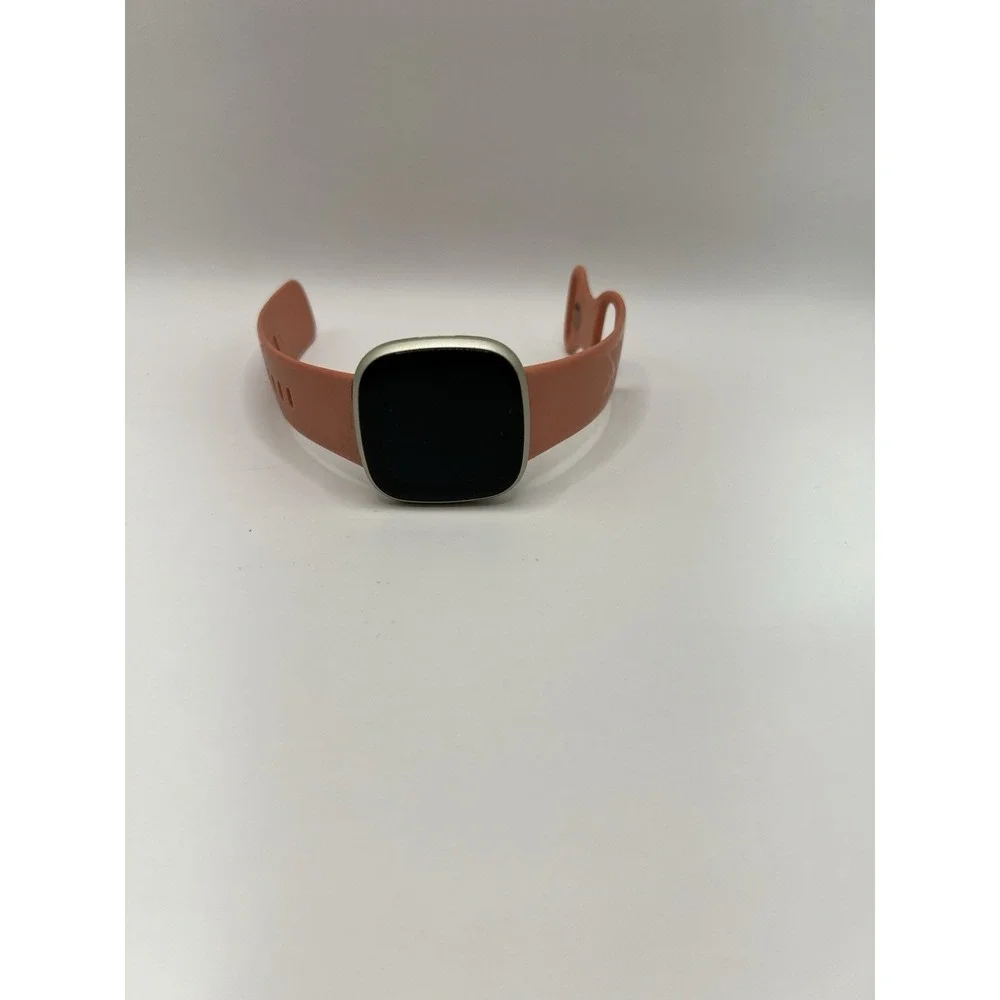 Fitbit Versa Smartwatch Parts Only Does Not‎ Turn On